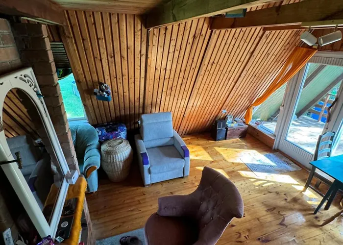 Maenniku Puhkemaja Lalli (Tartu)